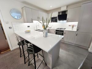 Kitchen area- click for photo gallery